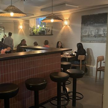Pingvinen - Bar area - Scandinavian Near Me - Bergen, 12