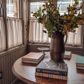 Le Petit Pali - Bed & Breakfast Near Me - Carmel, California