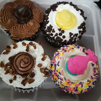 2510 Restaurant - Homemade Cupcakes - American Near Me - Wausau, Wisconsin 2510 Restaurant - Homemade Cupcakes - American Near Me - Wausau, Wisconsin