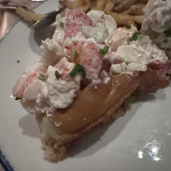 Oyster House - Lobster roll - Seafood Near Me - Philadelphia, Pennsylvania Oyster House - Lobster roll - Seafood Near Me - Philadelphia, Pennsylvania