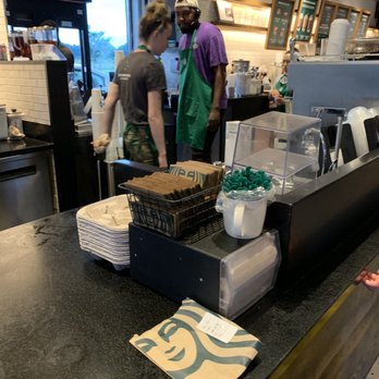 Starbucks - Coffee & Tea Near Me - Edison, New Jersey