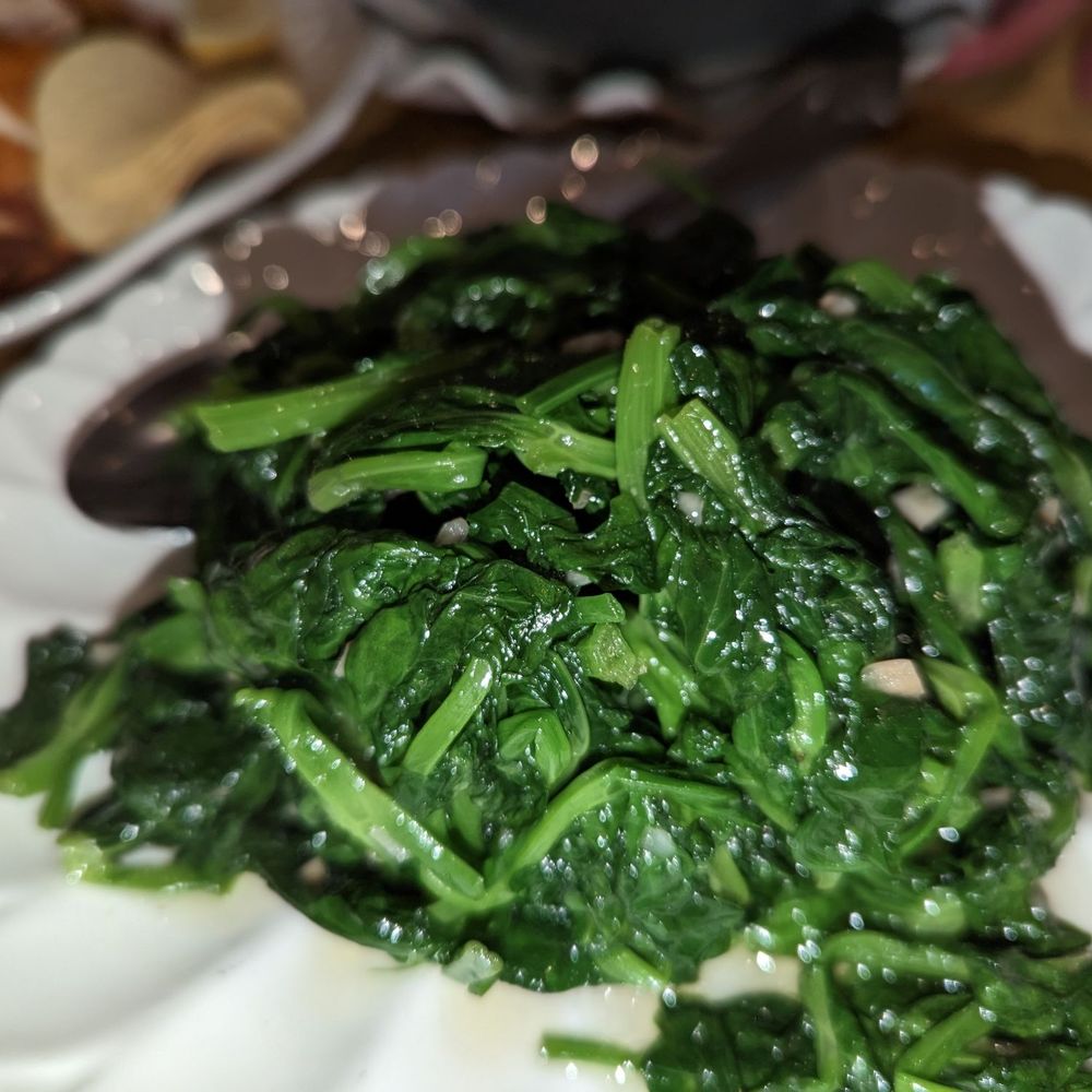 Secret Kitchen - Snow pea leaves w.garlic. $20.95 - Cantonese Near Me - Flushing, New York Secret Kitchen - Snow pea leaves w.garlic. $20.95 - Cantonese Near Me - Flushing, New York