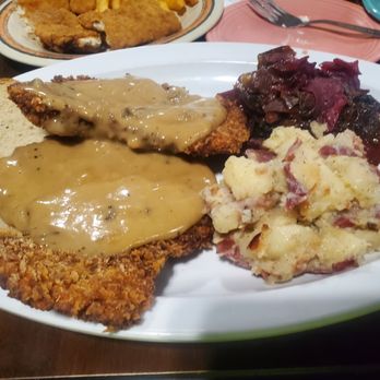 Ollie Cat Cafe - Oktoberfest specials - schnitzel - it was fantastic - American Near Me - Luray, Virginia Ollie Cat Cafe - Oktoberfest specials - schnitzel - it was fantastic - American Near Me - Luray, Virginia