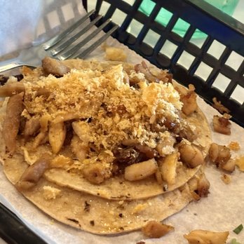 Tacos El Metro - PUERCO METRO Taco - Tacos Near Me - Dallas, Texas Tacos El Metro - PUERCO METRO Taco - Tacos Near Me - Dallas, Texas