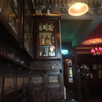 Palace Bar - Pubs Near Me - Dublin, D
