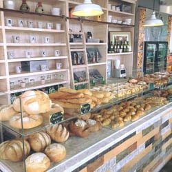 Bakery Cafe Cafe Vino y Panaderia
