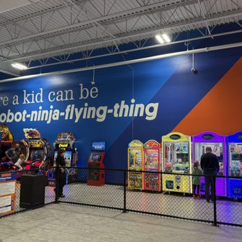 Sky Zone Trampoline Park - Trampoline Parks Near Me - Deerfield, Illinois Sky Zone Trampoline Park - Trampoline Parks Near Me - Deerfield, Illinois