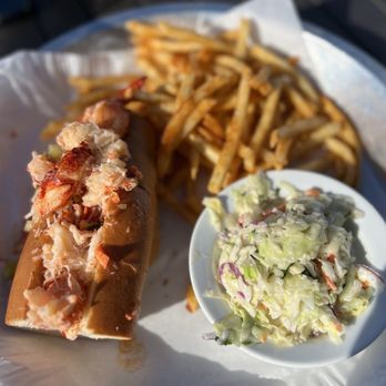 Sam's Chowder House - Lobster Roll - Seafood Near Me - Half Moon Bay, California Sam's Chowder House - Lobster Roll - Seafood Near Me - Half Moon Bay, California