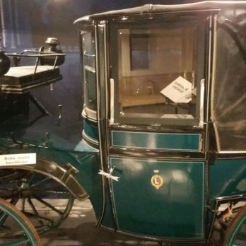 Museum Schloß Hellenstein - Historischer Wagen - Museums Near Me