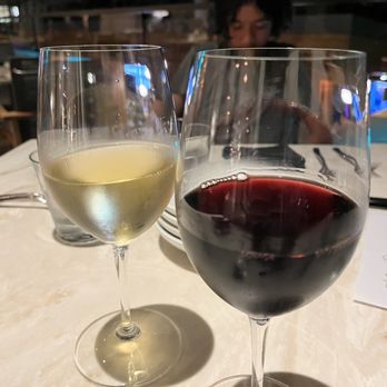 Ka'ana Kitchen - Chardonnay and Pinot Noir - Asian Fusion Near Me - Wailea, Hawaii Ka'ana Kitchen - Chardonnay and Pinot Noir - Asian Fusion Near Me - Wailea, Hawaii