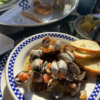 Duke's Seafood - Seafood Near Me - Seattle, Washington Duke's Seafood - Seafood Near Me - Seattle, Washington