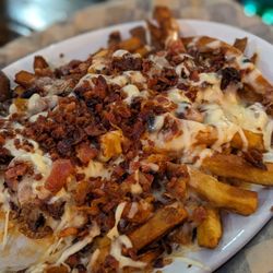 Louisburg Barbeque & Brews - Chili cheese fries