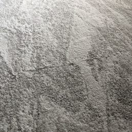 A seam shouldn't be this obvious in the middle of the room. A seam shouldn't be this obvious in the middle of the room.