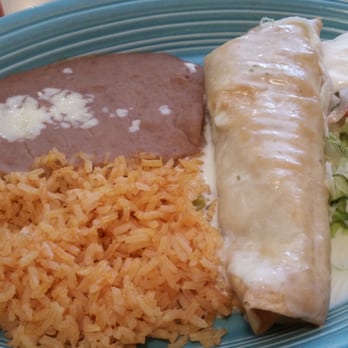 La Carreta - Chicken chimachanga with cheese sauce - Cuban Near Me - Hampton, Arkansas