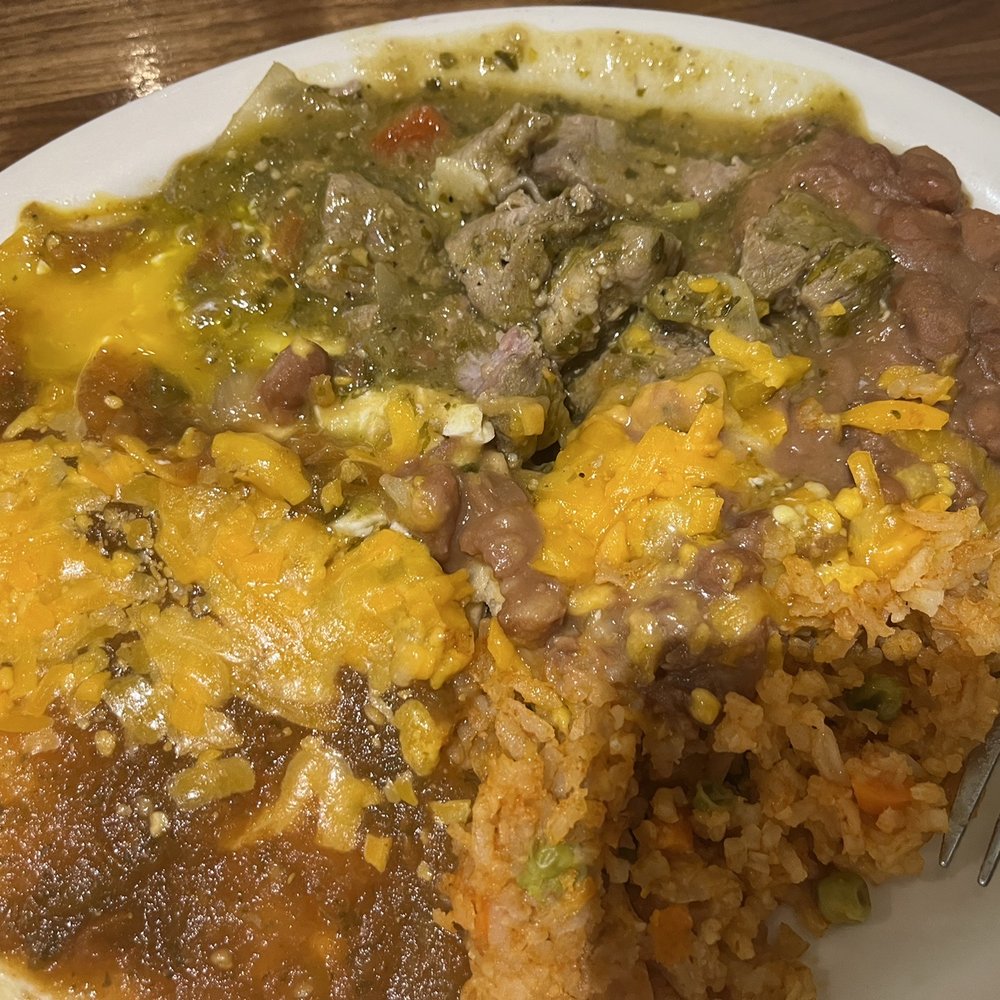 Duke's Beach Grill - Huevos Rancheros w/Chile verde BOMB! - Bars Near Me - Ventura, California