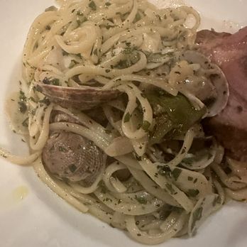 Carbone - Linguini Vongole - Italian Near Me - New York, New York