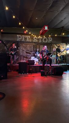 Pit Stop Bar & Grill by null