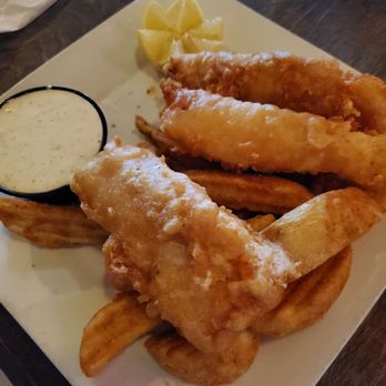 Fiddler's Green Irish Pub & Eatery - Wonderful fish and chips - Pubs Near Me - Winter Park, Florida Fiddler's Green Irish Pub & Eatery - Wonderful fish and chips - Pubs Near Me - Winter Park, Florida