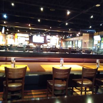 BJ's Restaurant & Brewhouse - New American Near Me - Glendale, California
