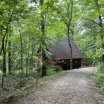 Hocking Hills Cabins - Charming, perfect cabin - Vacation Rentals Near Me - Logan, Ohio Hocking Hills Cabins - Charming, perfect cabin - Vacation Rentals Near Me - Logan, Ohio
