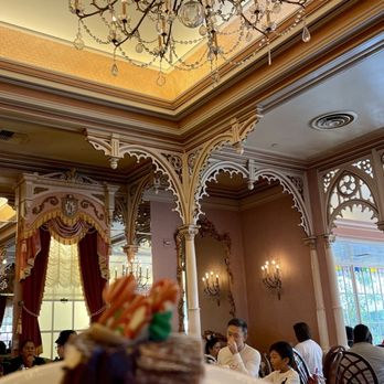 Plaza Inn - Parade Dining Package Dessert - American Near Me - Anaheim, California Plaza Inn - Parade Dining Package Dessert - American Near Me - Anaheim, California