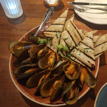 Herringbone Waikiki - Tikka masala mussels - Seafood Near Me - Honolulu, Hawaii