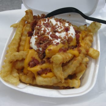 Paradise Pup - Three-layer fries - Fast Food Near Me - Des Plaines, Illinois Paradise Pup - Three-layer fries - Fast Food Near Me - Des Plaines, Illinois