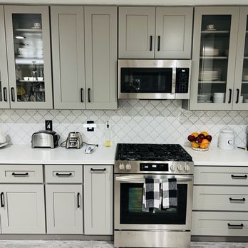 Payless Kitchen Cabinets - Cabinets and backsplash installed - General Contractors Near Me - Glendale, California