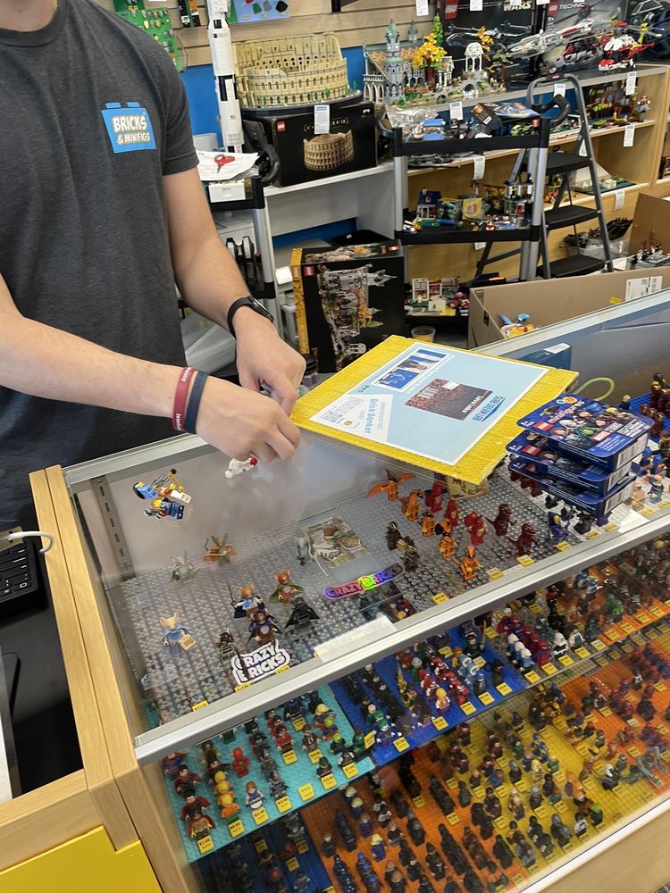 BRICKS AND MINIFIGS Updated October 2024 1570 E Battlefield Rd
