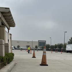 DMV State of California Commercial Test Center - Alley dock's