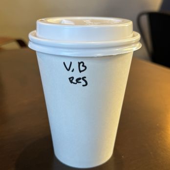 Three Sisters Coffee & Tea - Vanilla Bean Latte - Coffee & Tea Near Me - Burbank, California