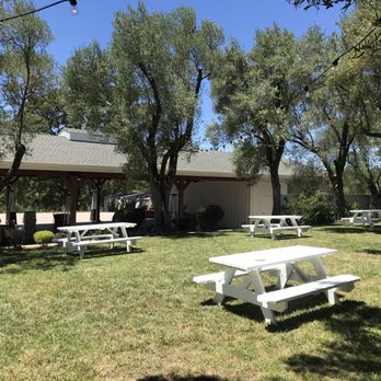 B.R. Cohn Winery - Picnic tables! - Wineries Near Me - Glen Ellen, California