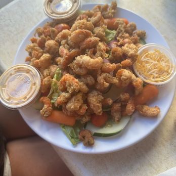 Bahama Bobs - Fried crawfish salad - Seafood Near Me - Gulf Shores, Alabama