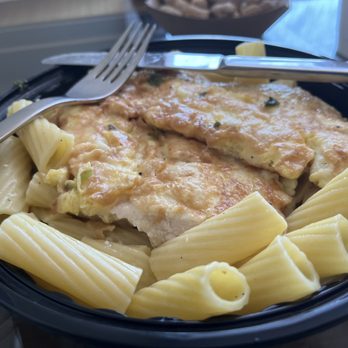 Ah' Pizz - Chicken Scallopini with pasta - Italian Near Me - Harrison, New Jersey Ah' Pizz - Chicken Scallopini with pasta - Italian Near Me - Harrison, New Jersey