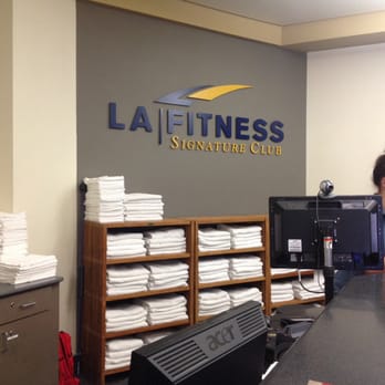LA Fitness - Entrance - Gyms Near Me - Miami, Florida LA Fitness - Entrance - Gyms Near Me - Miami, Florida