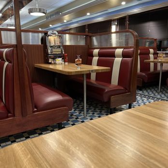 Silver Diner - Diners Near Me - Fairfax, Virginia