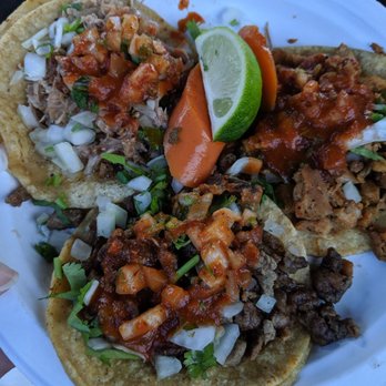 Ruddy's Taco Truck - Tacos. Beef, chicken, carnitas - Food Trucks Near Me - San Bruno, California