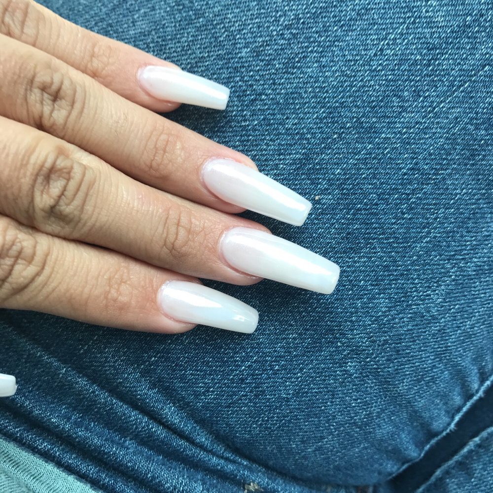 We Nails - Waxing Near Me - Northridge, California