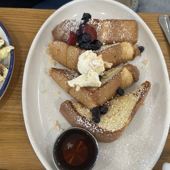 Prep & Pastry - Classic French Toast - Breakfast & Brunch Near Me - Tucson, Arizona Prep & Pastry - Classic French Toast - Breakfast & Brunch Near Me - Tucson, Arizona