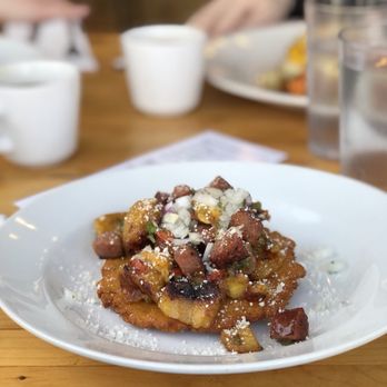 Cafe Racer Kitchen - Food Trucks Near Me - Minneapolis, Minnesota