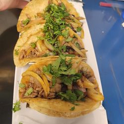 Marisquería El Puerto De San Blas - Carnitas Street Tacos