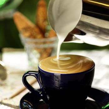 Wayne's Coffee - Wayne's Cappucino - Cafes Near Me - London, XGL Wayne's Coffee - Wayne's Cappucino - Cafes Near Me - London, XGL
