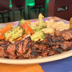 Tony's Pub & Grill - Steak tips