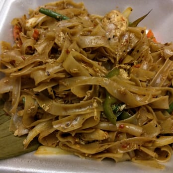 Siam Bistro - Pad Kee Mao (Drunken Noodle $13), not recommended. - Japanese Near Me - Tallahassee, Florida Siam Bistro - Pad Kee Mao (Drunken Noodle $13), not recommended. - Japanese Near Me - Tallahassee, Florida