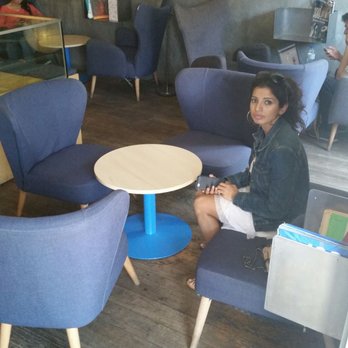 Moustache - Cute upstairs seating - Cafes Near Me - Porto, 13