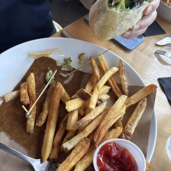 Fishermen's View - New American Near Me - Sandwich, Massachusetts