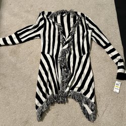 Community Thrift Store - INC Sweater NWT (retail $90)