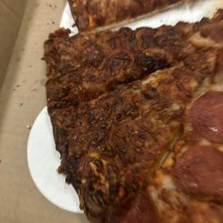 Abby's Legendary Pizza - Burnt cheese pizza