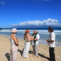 A Happy Maui Wedding