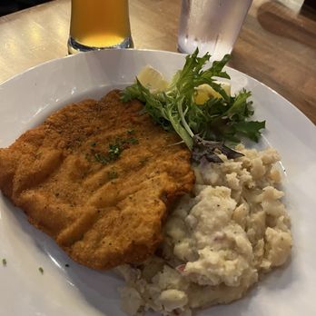 Bavaria Pensacola - Rahmschnitzel - German Near Me - Pensacola, Florida Bavaria Pensacola - Rahmschnitzel - German Near Me - Pensacola, Florida